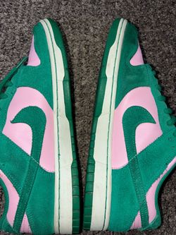 Green & pink dunks