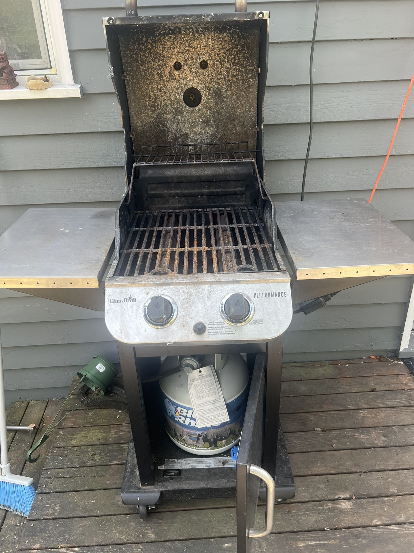 FREE Char-Broil Grill and Propane Tank