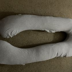 pregnancy pillow