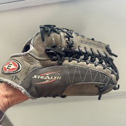 Easton Stealth 12 3/4” adult baseball/softball glove 