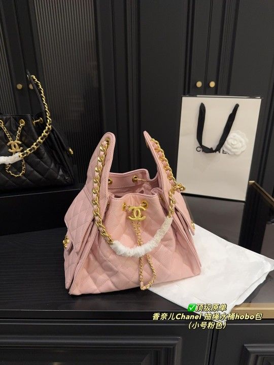 A versatile pink crossbody handbag
