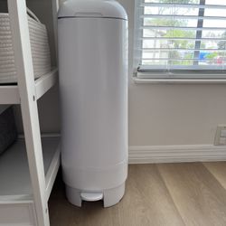 Diaper Genie 