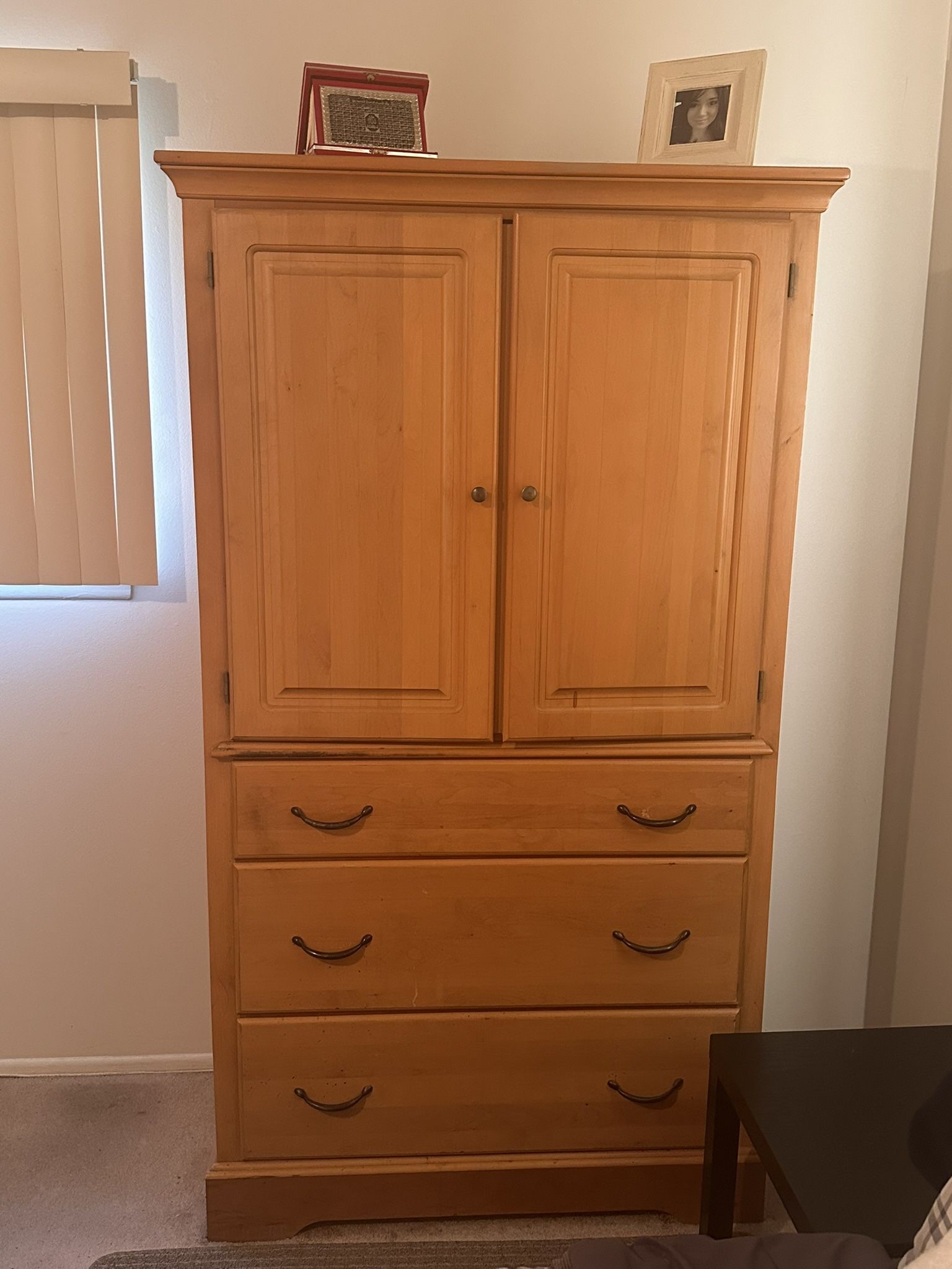Solid Wood Queen Bed Set, TV Armoire, Dresser W/mirror
