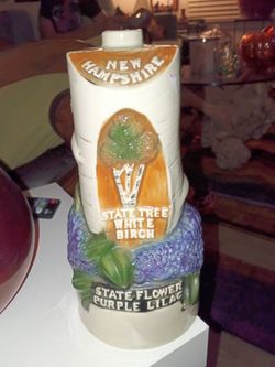 Vintage 1975 New Hampshire state liquor decanter bottle - Royal Halburton OMB porcelain ceramic