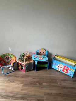 Toddler kids room set up