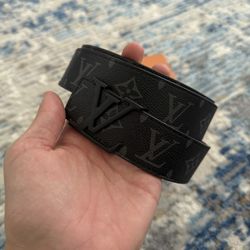 LV belt black (with box) 