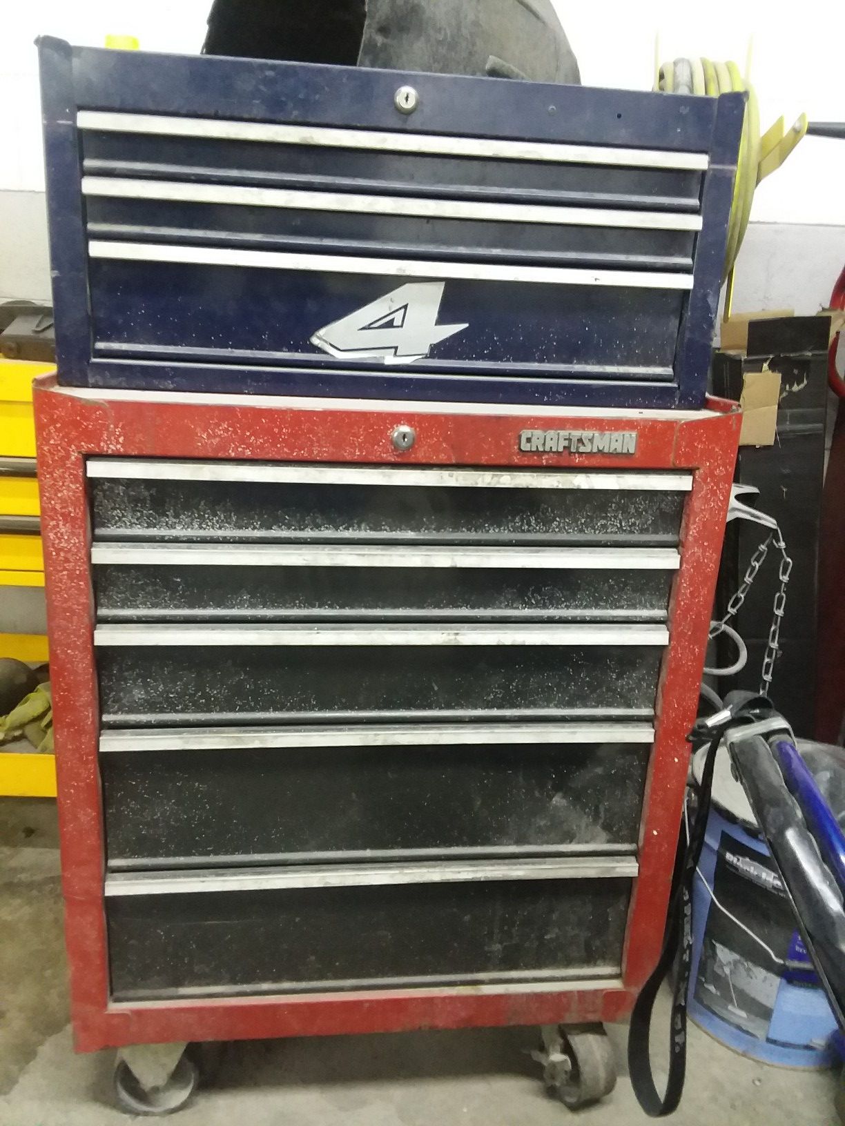 Tool box Craftsman 175