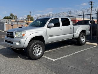 2006 Toyota Tacoma TRD sport 2wd V6 79k miles
