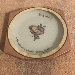 Vintage 1973 Kewpie Collector Edition Porcelain Plate Being Loved NOS 