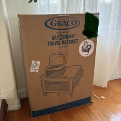 Pack n’ Play Day2 Dream Travel bassinet