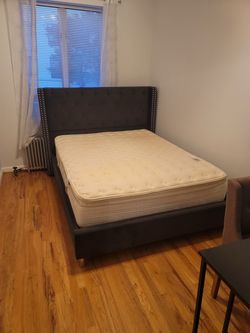 Full bed frame