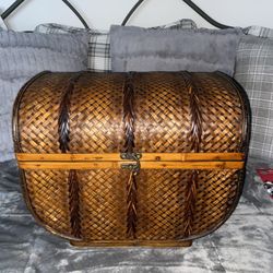 Bombay Chest Wicker Box W/Latch