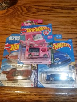 Hotwheels lot of 3