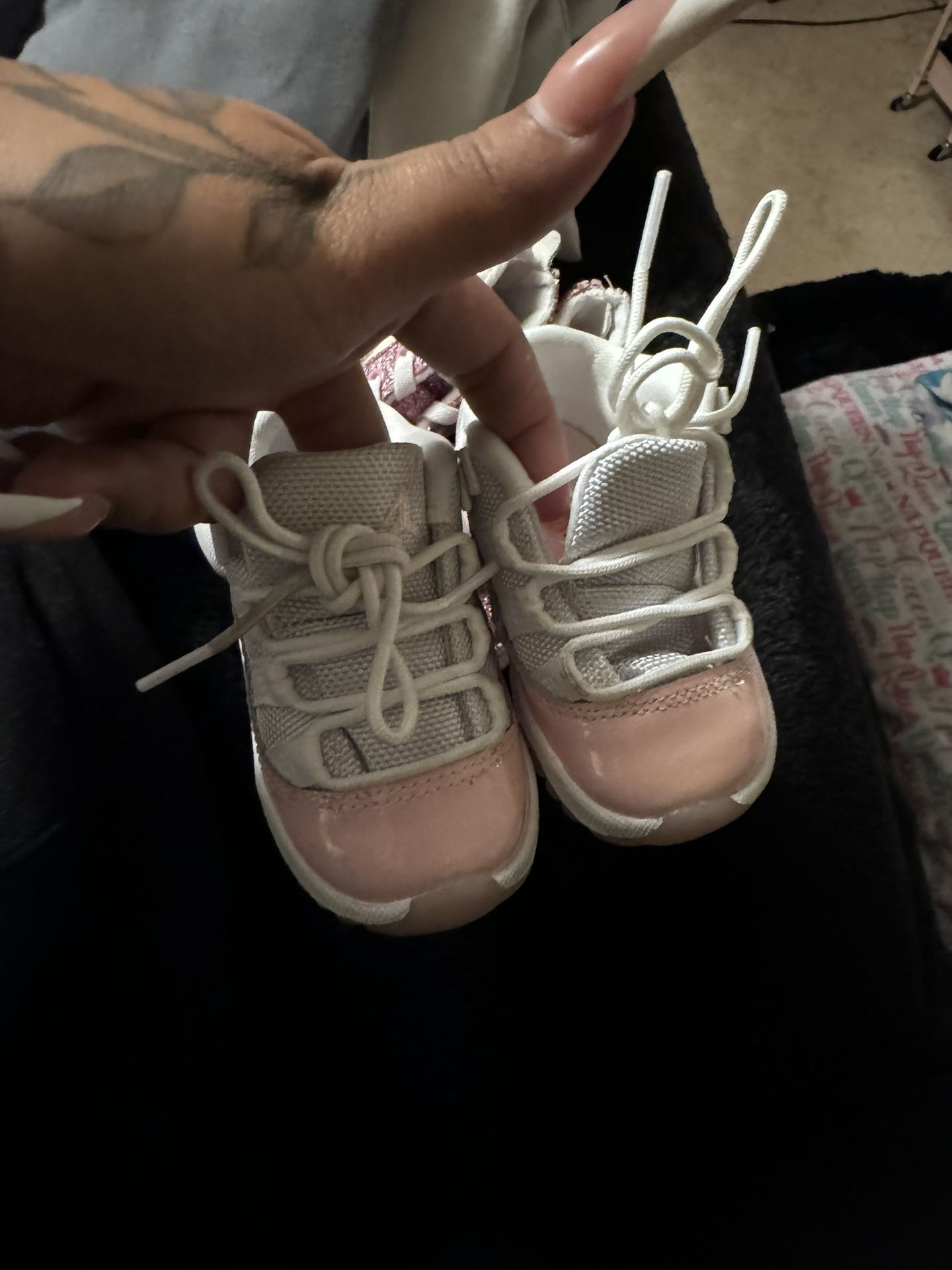 Shoes 4c And 3c 