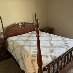 Queen Size Bedroom Set