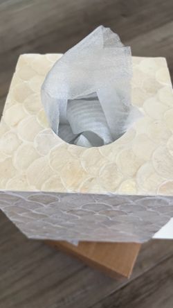 Capiz Tissue Box Cover