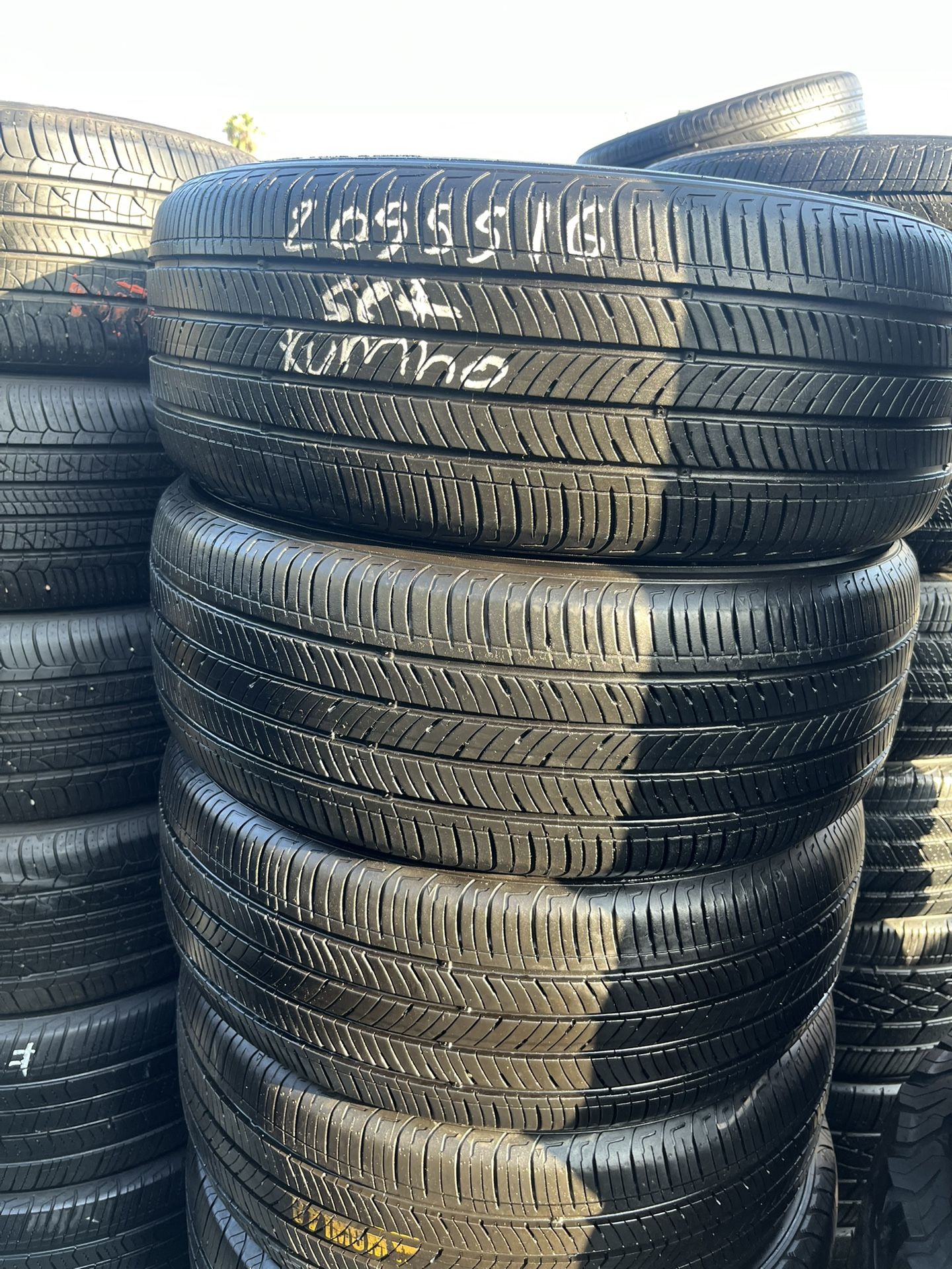 Used Tires 205/55/16 Kumho 95% Tread Life