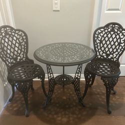 bistro iron  table and chairs