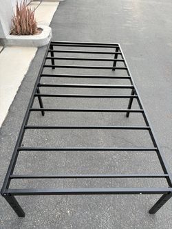 Twin Black Metal Platform Bed Frame