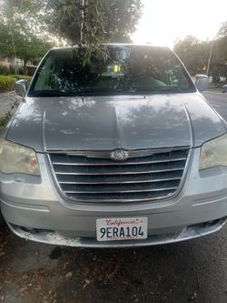 2010 Chrysler Town & Country