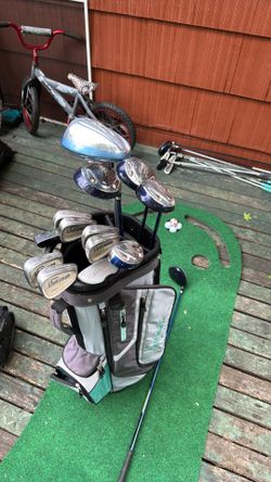 Women’s set of golf clubs