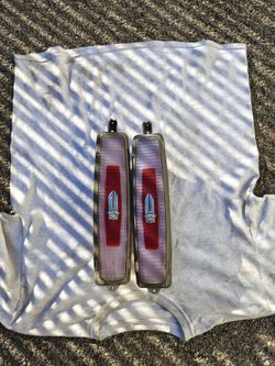 90-92 Cadillac Fleetwood TAILIGHTS