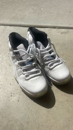 Jordan 11s White