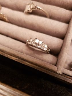 White gold diamond engagement ring