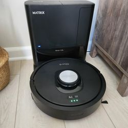 Shark Matrix Robot Vacuum - READ DESCRIPTION