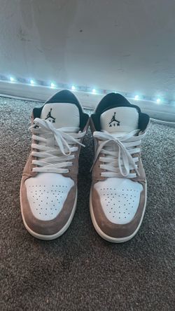 Jordan 1 Low SE Brown Elephants