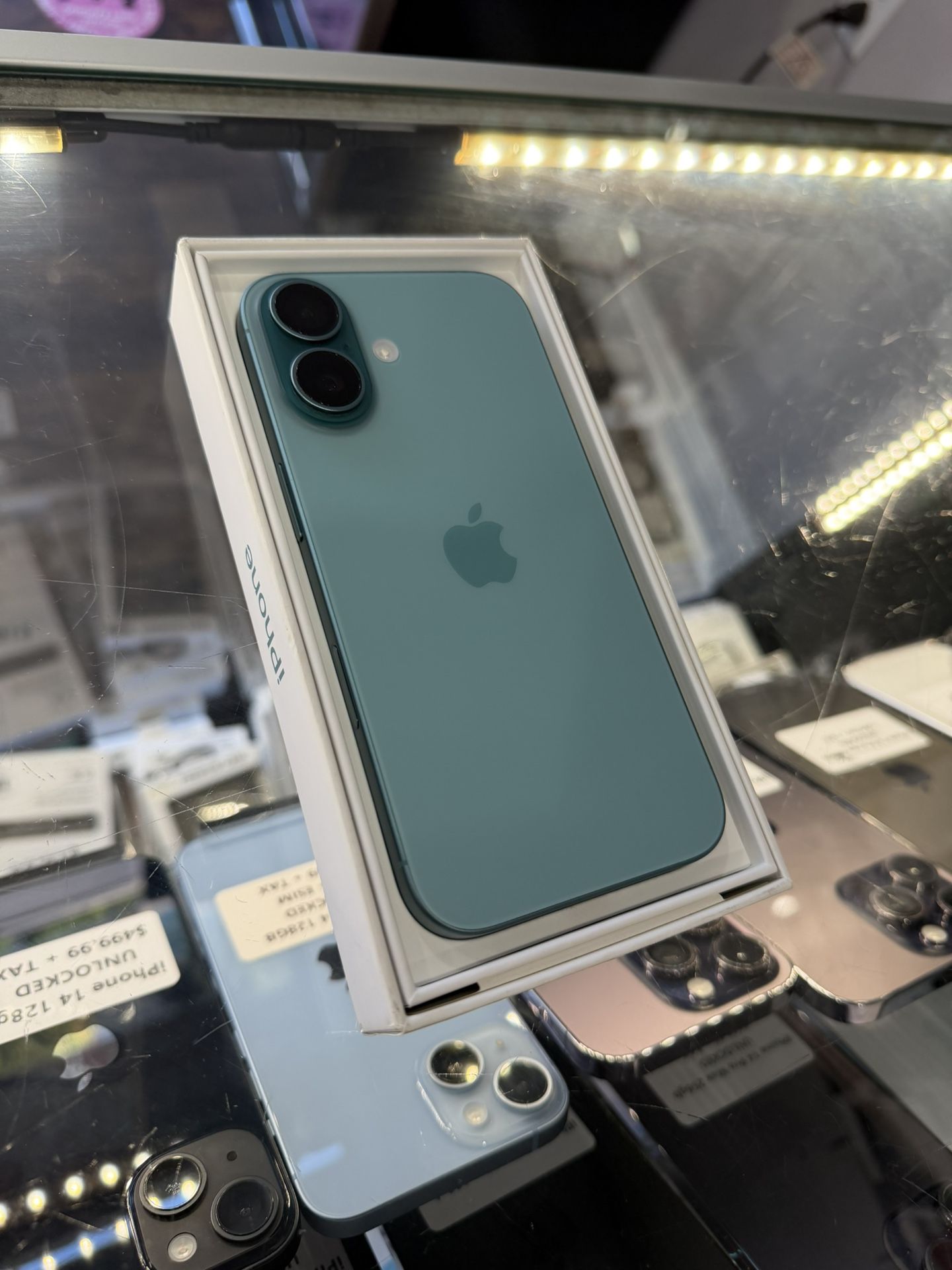 iPhone 16 128gb Unlocked 100% Battery Health