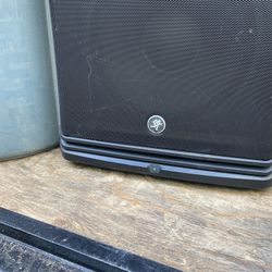Mackie Sub Woofer 12” Powered 