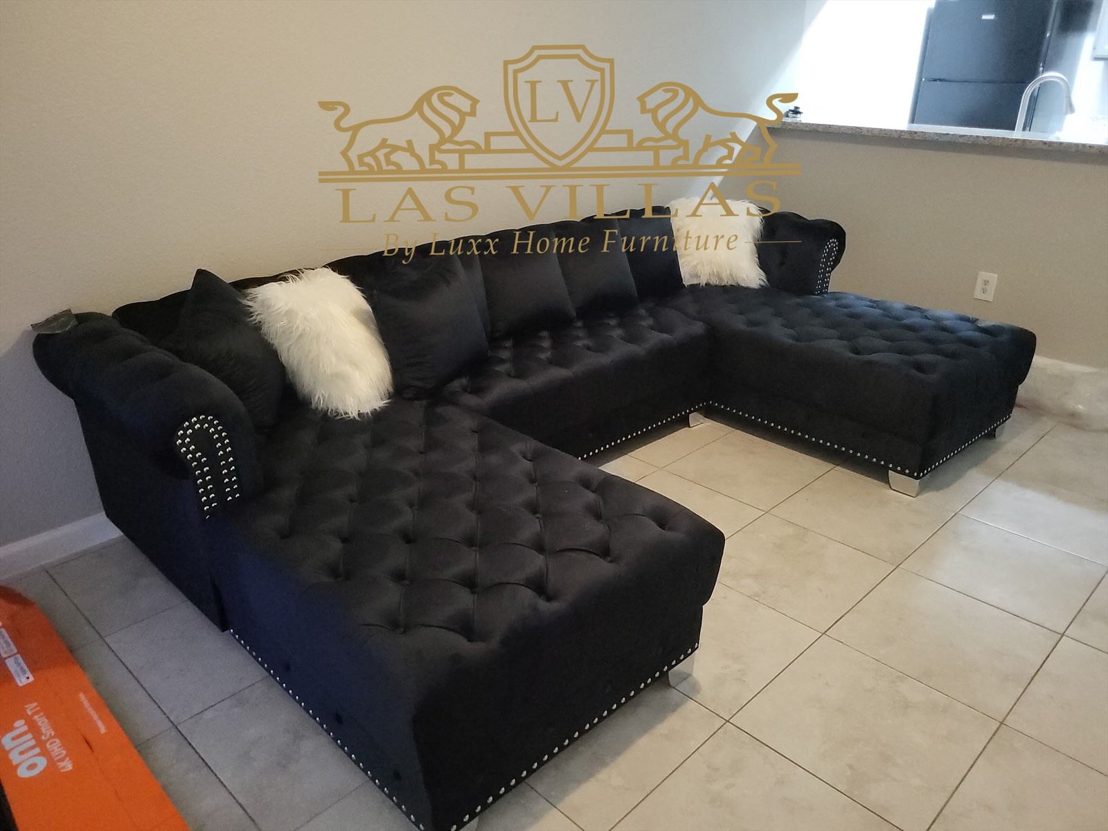 Living Room Set  Sectional Sofa Black 