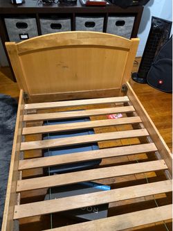 Twin size bed