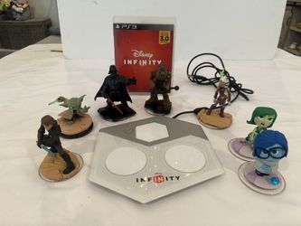 Disney Infinity PS3 Game And Figures