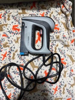 Arrow electric staple gun