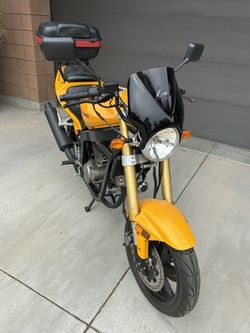 2008 Hyosung Comet 250cc - Only 55 miles - $1,650