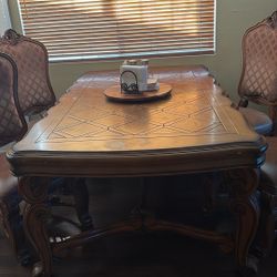Elegant Wood Table with 6 Chairs an China Cabinet 