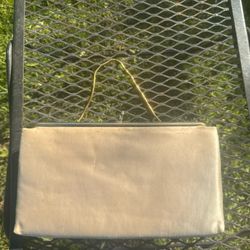 Vintage 1950's chic, vintage clutch purse, perfect for formal occasions.
