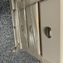 Queen Size Headboard And Dresser With Mirror 