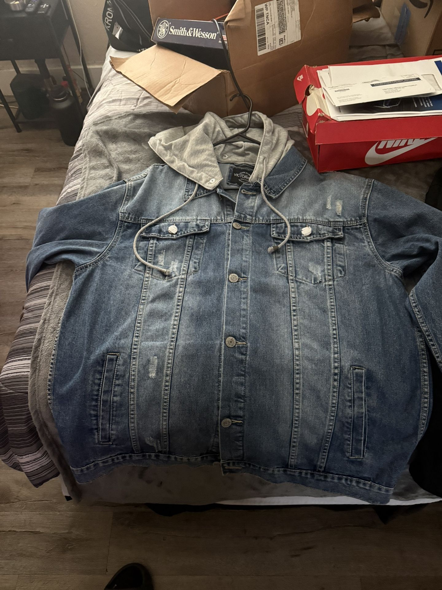 Blue Jean Jacket. 4xl But Fits Like 1x/2x