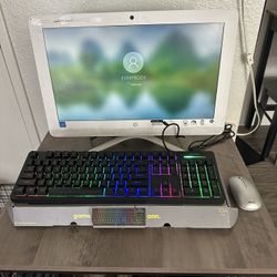 HP Desktop Computer With Keyboard & Mouse