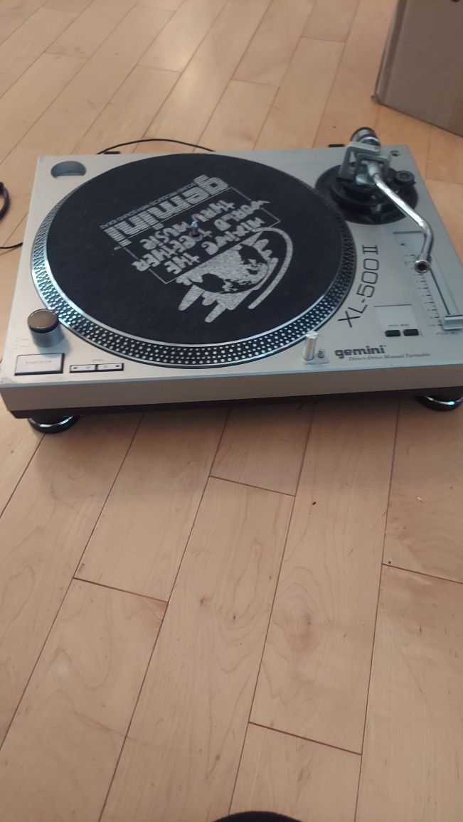 Gemini DJ Turntable XL-500 II