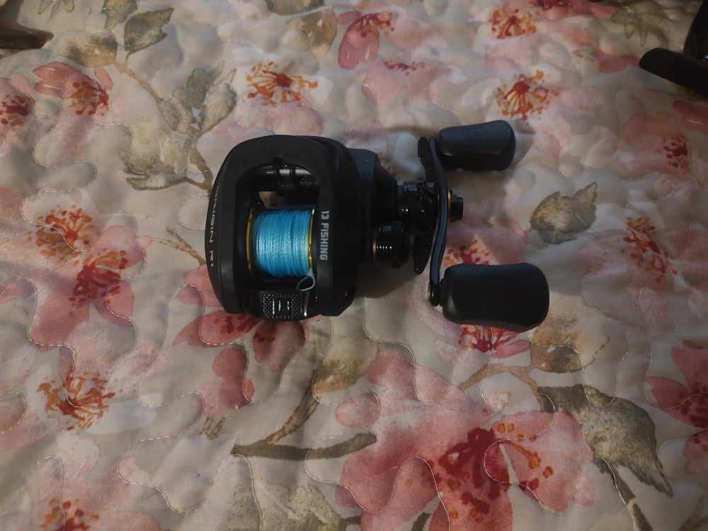 Abu Garcia Black Max 3 Bait Cast Reel. New