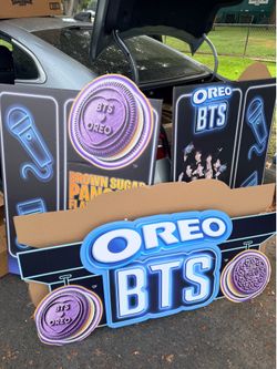 BTS Oreo display