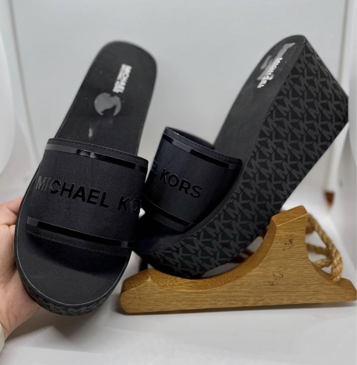 Michael Kors Benny Platform Sandals for Sale in Pompano Beach FL OfferUp