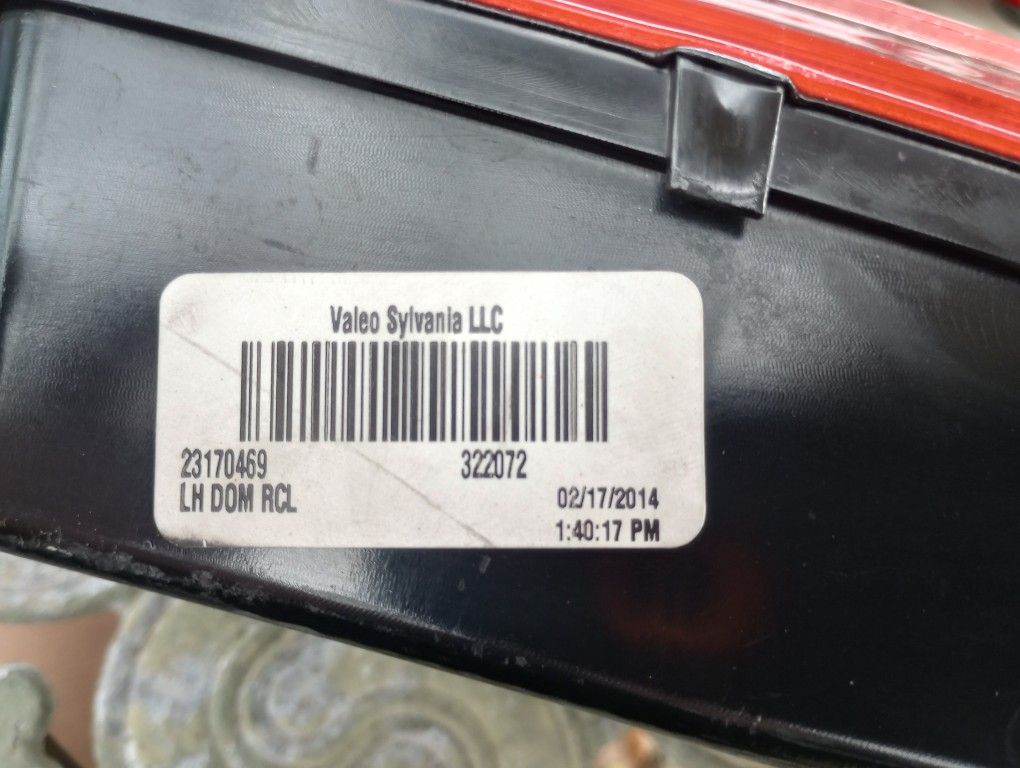 YOU OFFER Chevrolet Camaro OEM Taillights Driver & Passenger Side