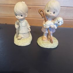 Precious Moments Dolls  Pair Collecting 