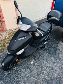 Ascend Scooter 2023