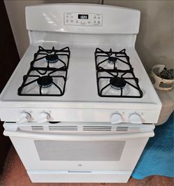 🔥🔆♨️☆GE☆♨️🔆🔥 LP Gas Stove in Perfect Condition